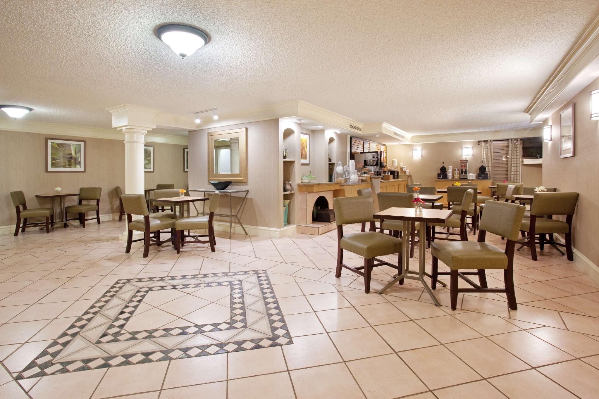 La Quinta Inn By Wyndham Denver Central Eksteriør billede