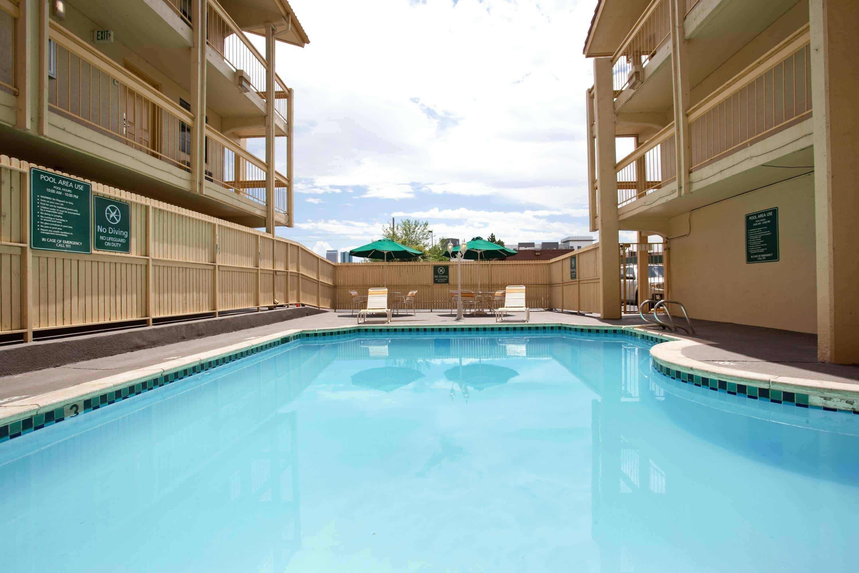 La Quinta Inn By Wyndham Denver Central Eksteriør billede