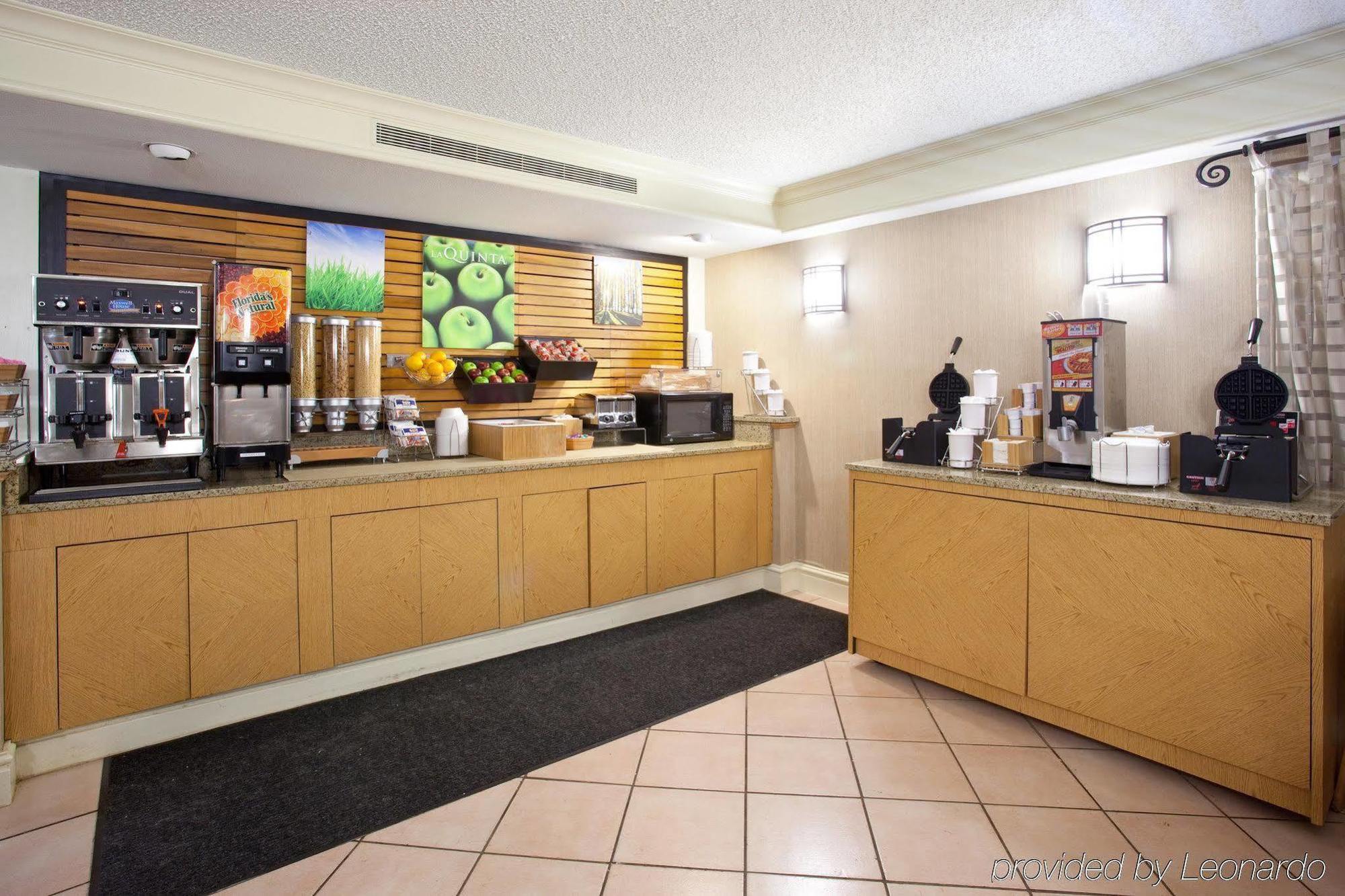 La Quinta Inn By Wyndham Denver Central Eksteriør billede